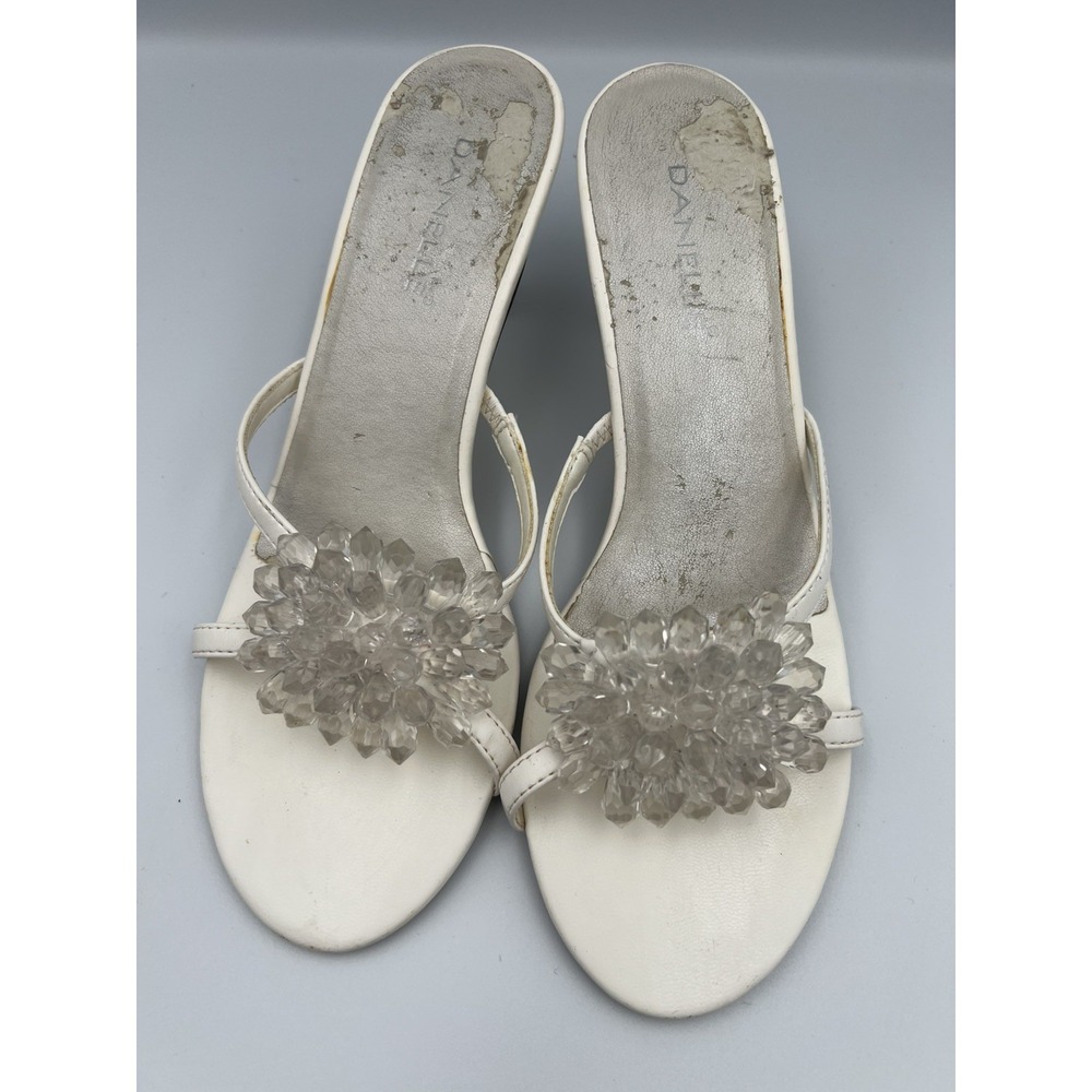 Women's White Danelle Bauble open toe open heel sandals Size 6M with DEFECTS